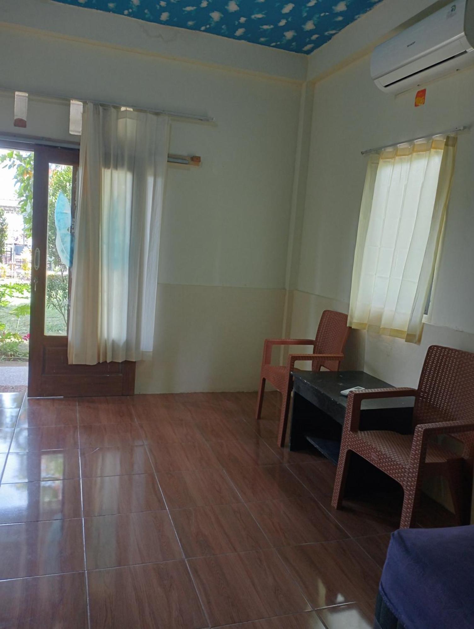 The Daun Puntik Homestay Pemenang Exterior foto